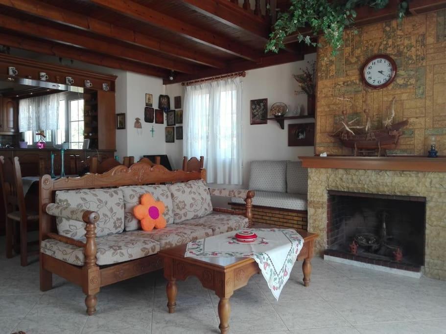 Pan Family House Διαμέρισμα Φηρά Εξωτερικό φωτογραφία